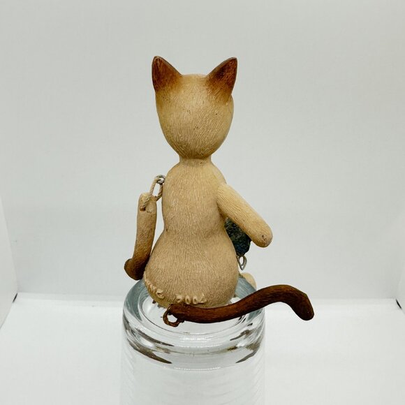 Vintage 2004 Siamese Cat Shelf Sitter Anthropomorphic Doll Resin Weirdo Silly - Picture 4 of 6
